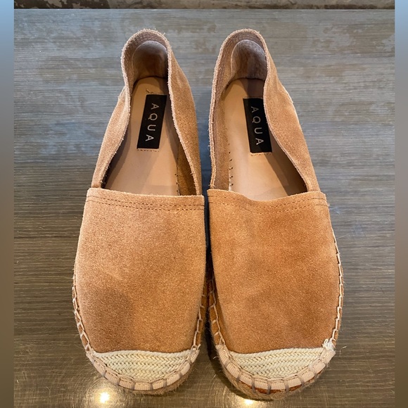 Aqua eather slip on Sz 5 - Picture 3 of 6